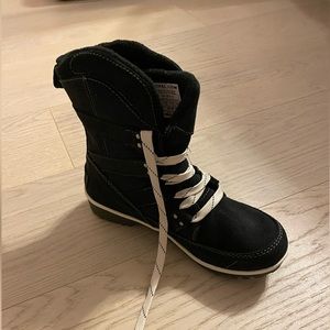 Sorel meadow lace boots